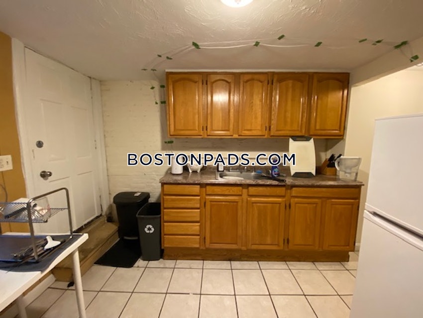 BOSTON - SOUTH END - 3 Beds, 1 Bath - Image 2