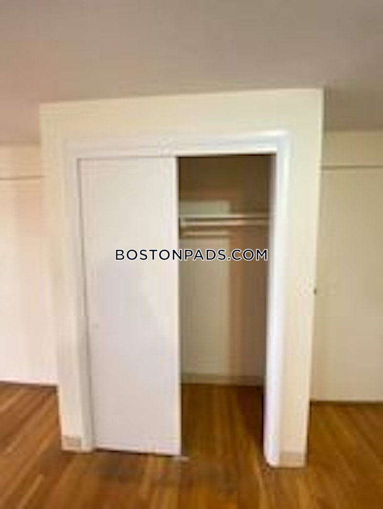 Riverside St., Watertown