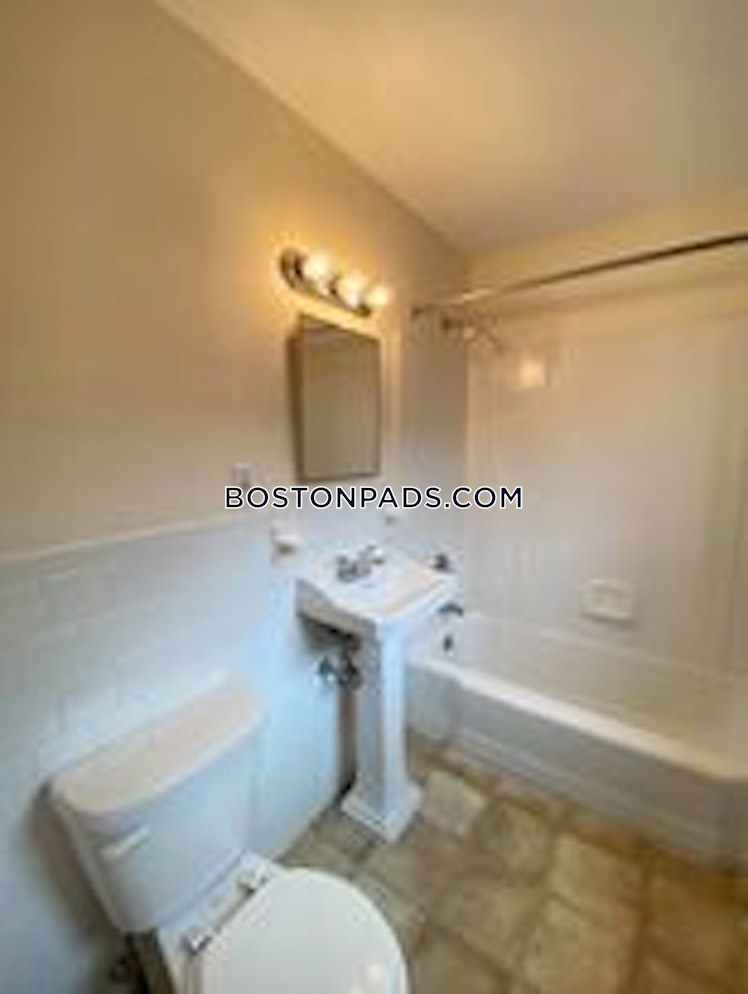 Riverside St., Watertown