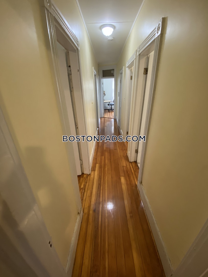 BOSTON - DORCHESTER/SOUTH BOSTON BORDER - 5 Beds, 1.5 Baths - Image 23