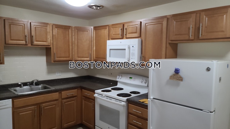 Riverside St., Watertown