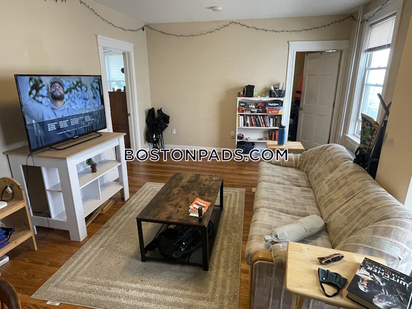 BOSTON - BRIGHTON - BRIGHTON CENTER - 3 Beds, 1 Bath - Image 3