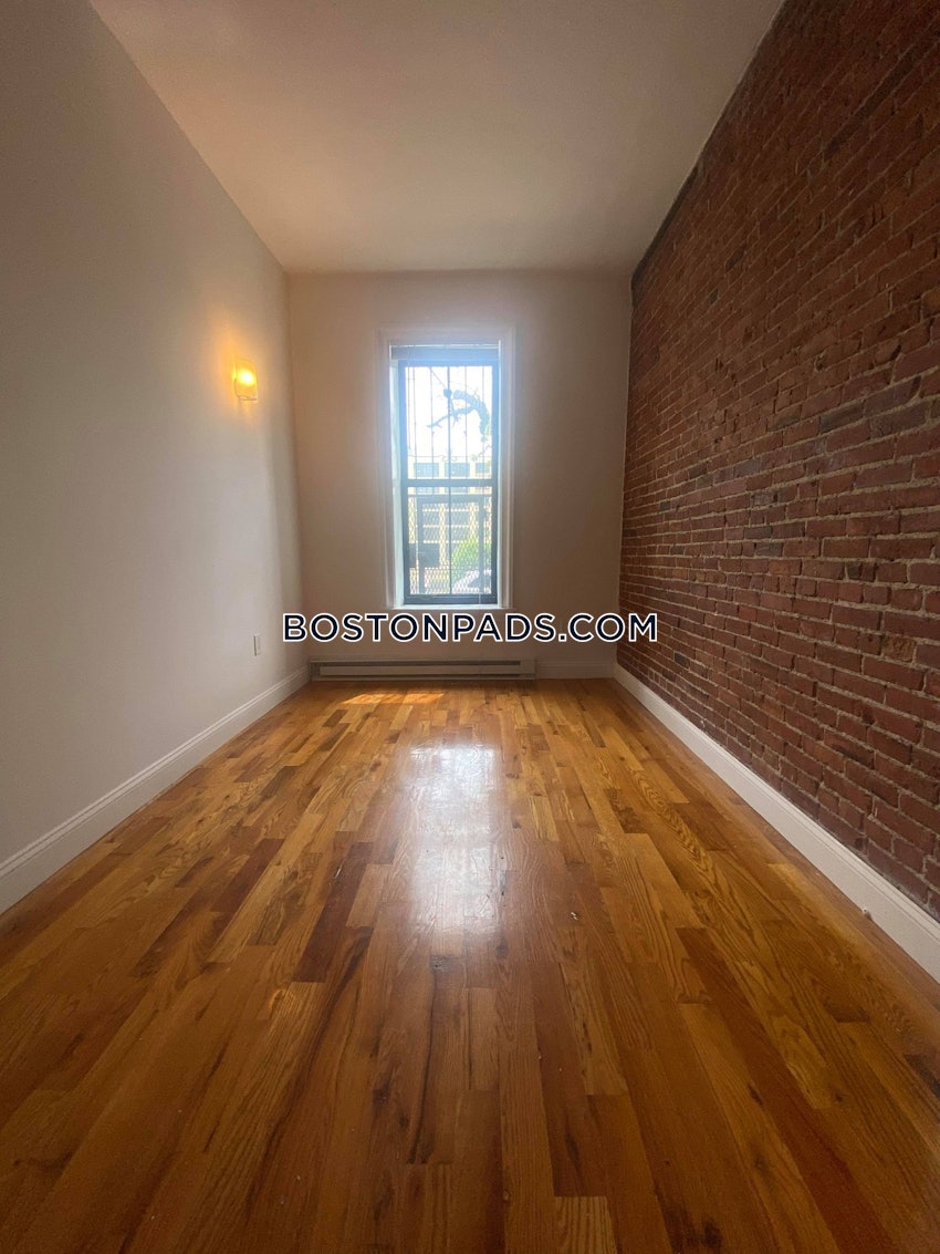 BOSTON - BAY VILLAGE - 1 Bed, 1 Bath - Image 7