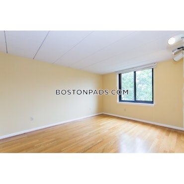 Boston - 2 Beds, 2 Baths