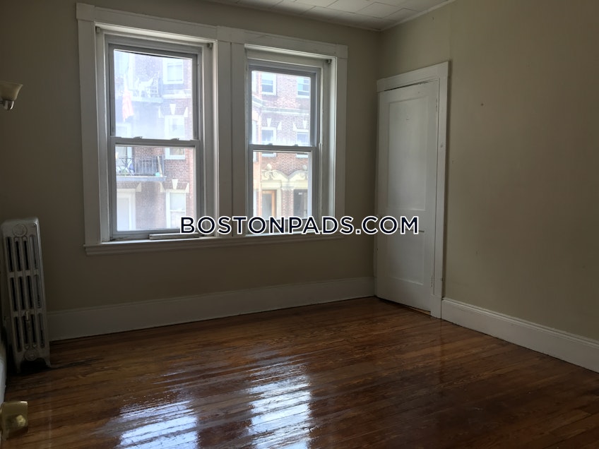 Boston - $5,150+ /month