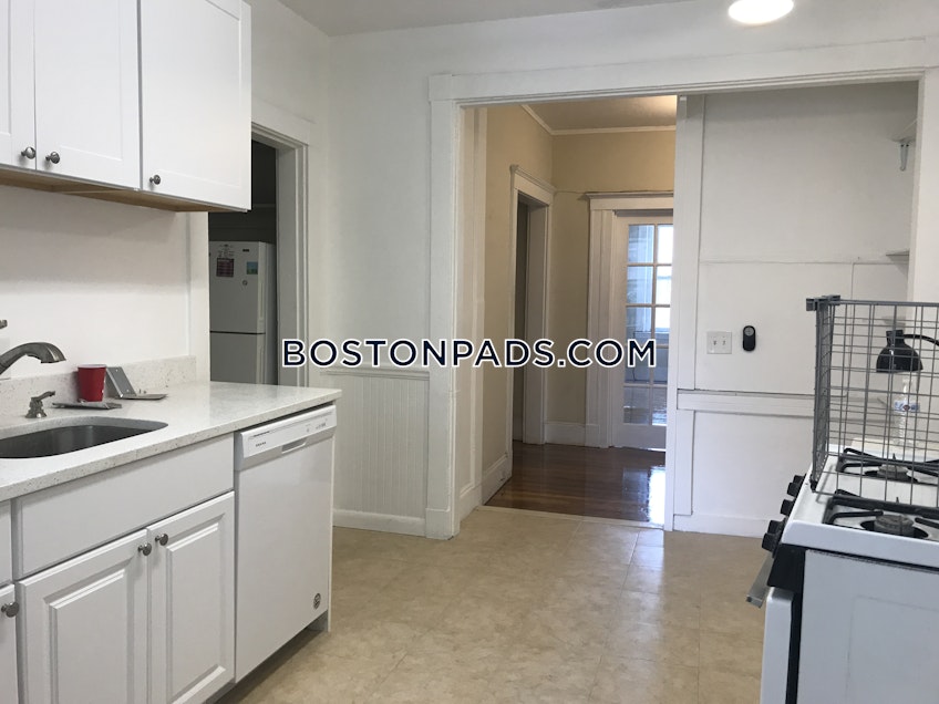 Boston - $5,150+ /month