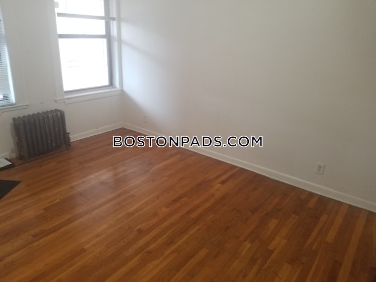 Brighton Ave., Boston