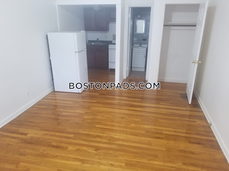 Brighton Ave., Boston