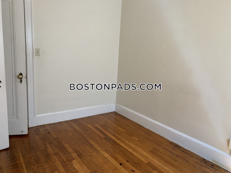 Fellsway West, Medford