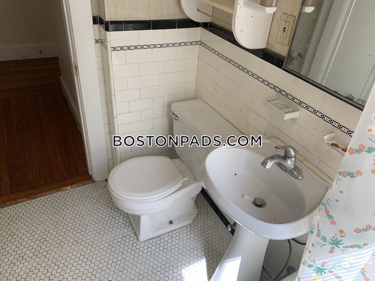 Fellsway West, Medford