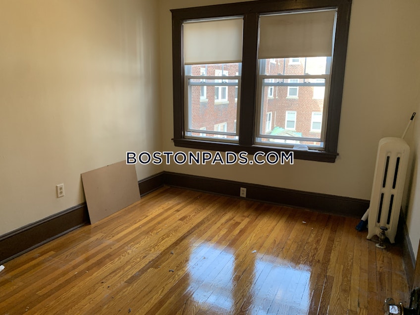 Somerville - $2,600+ /month