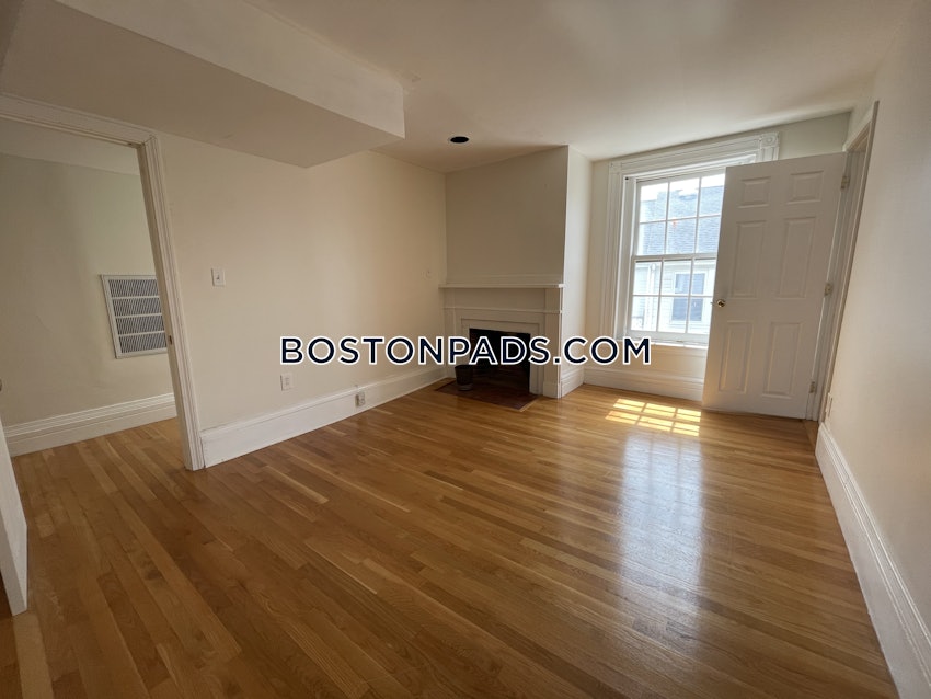 MEDFORD - MEDFORD SQUARE - 5 Beds, 2 Baths - Image 7