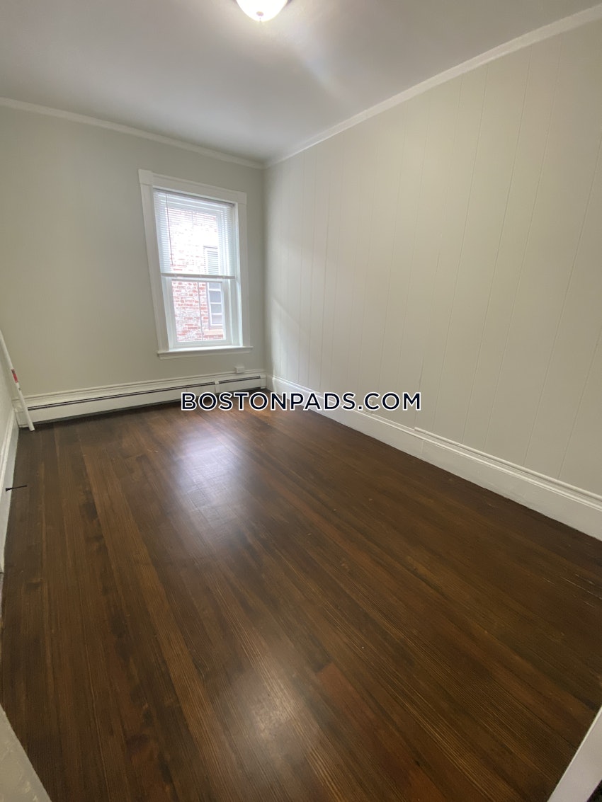 BOSTON - ALLSTON - 4 Beds, 1 Bath - Image 17