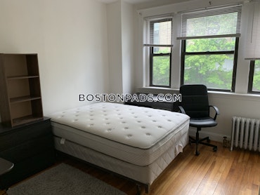 Boston - 4 Beds, 2 Baths