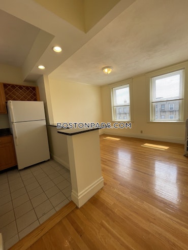 Boston - 1 Beds, 1 Baths