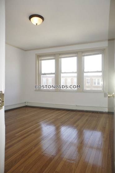 Boston - 3 Beds, 1 Baths