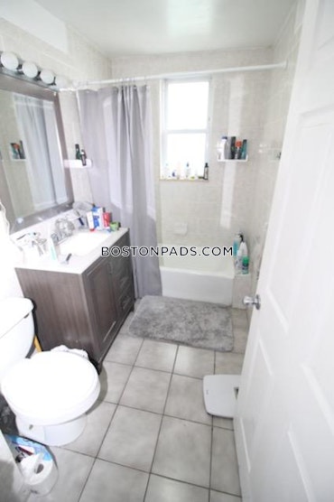 Boston - 3 Beds, 2 Baths