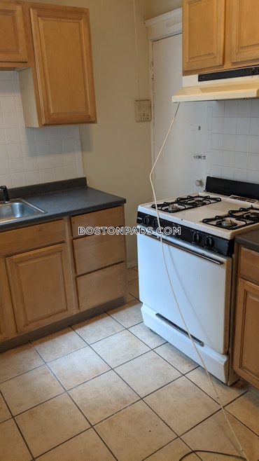 Boston - 2 Beds, 1 Baths