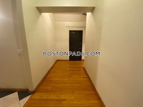 Saint Stephen St. Boston photo 24