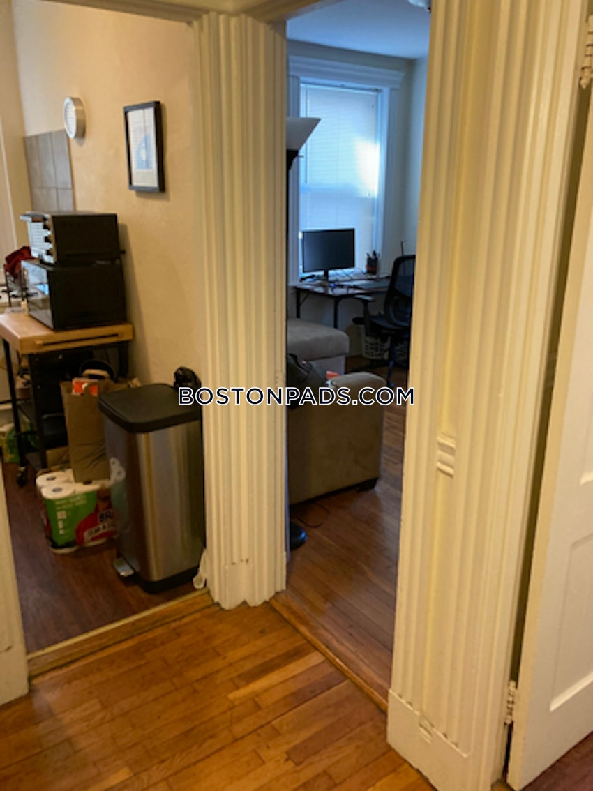 BOSTON - MISSION HILL - 1 Bed, 1 Bath - Image 2