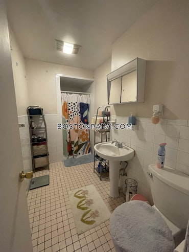 Boston - 3 Beds, 1 Baths