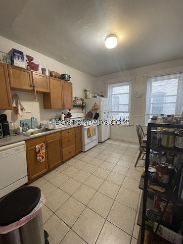 Boston - 3 Beds, 1 Baths