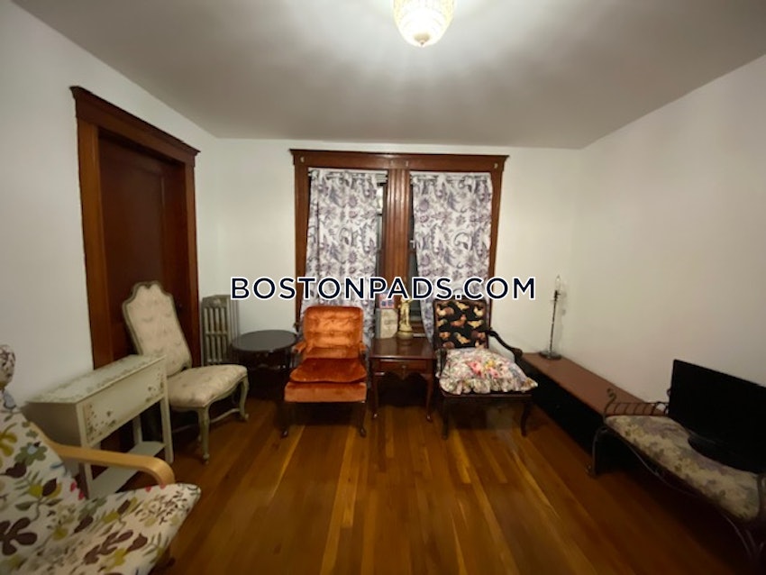 BOSTON - WEST ROXBURY - 3 Beds, 1 Bath - Image 1