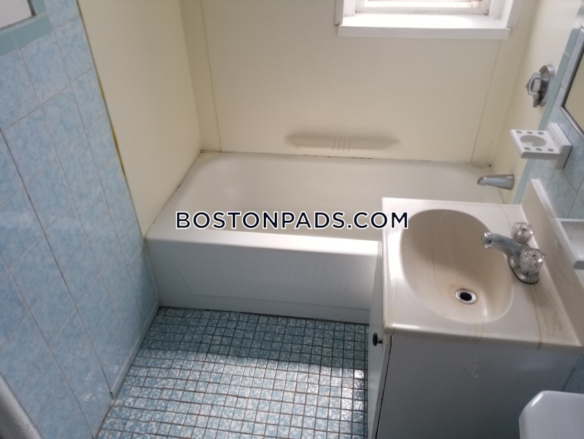 BOSTON - ALLSTON - 2 Beds, 1 Bath - Image 8