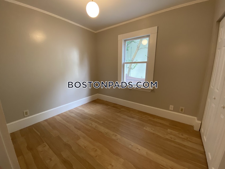 MALDEN - 3 Beds, 1 Bath - Image 24