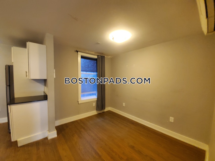 BOSTON - NORTH END - 1 Bed, 1 Bath - Image 4