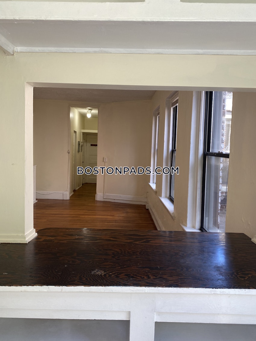 BOSTON - BEACON HILL - 1 Bed, 1 Bath - Image 5