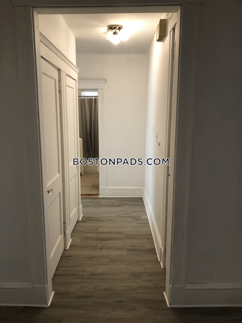 BOSTON - BRIGHTON- WASHINGTON ST./ ALLSTON ST. - 4 Beds, 2 Baths - Image 10