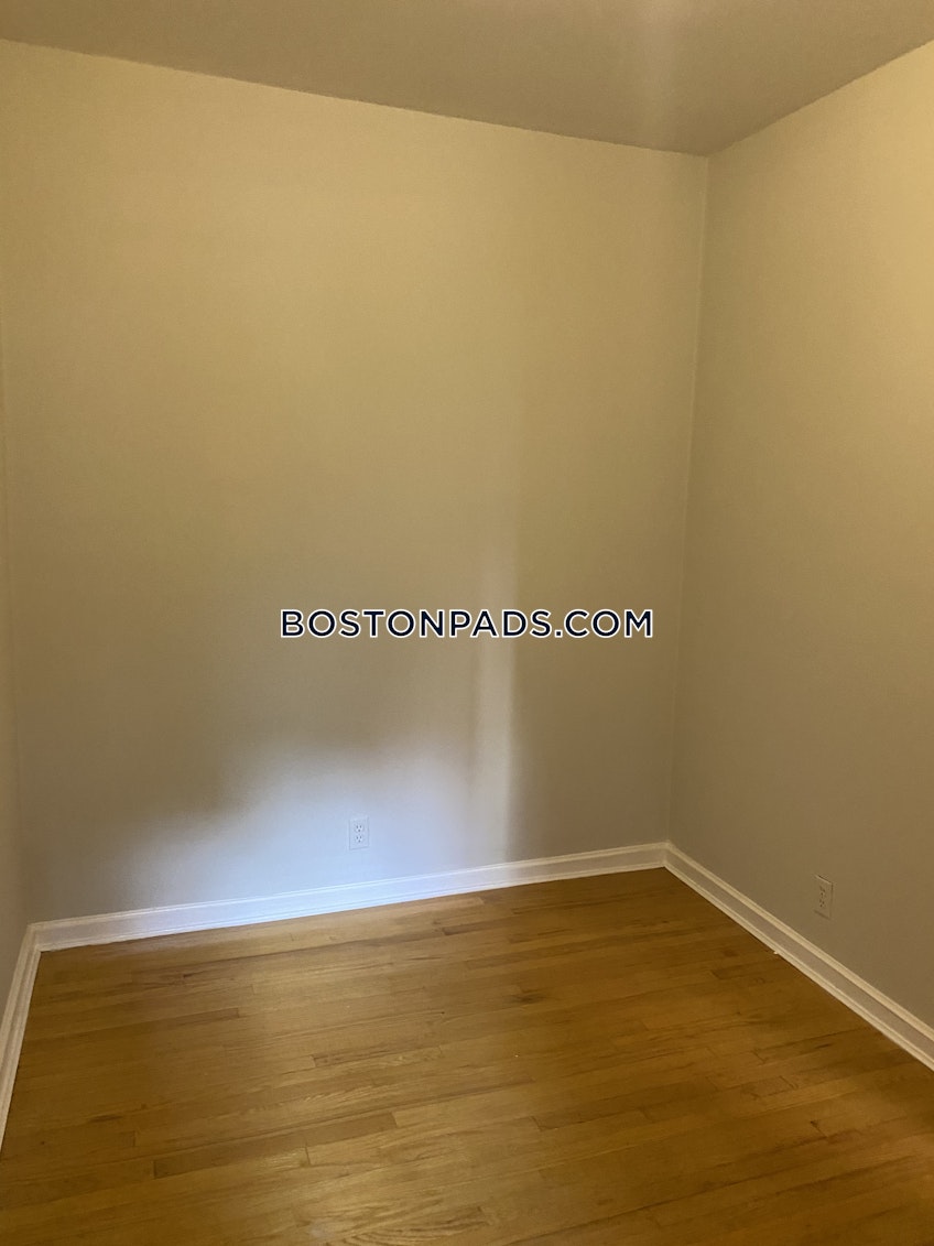 Boston - $4,000+ /month