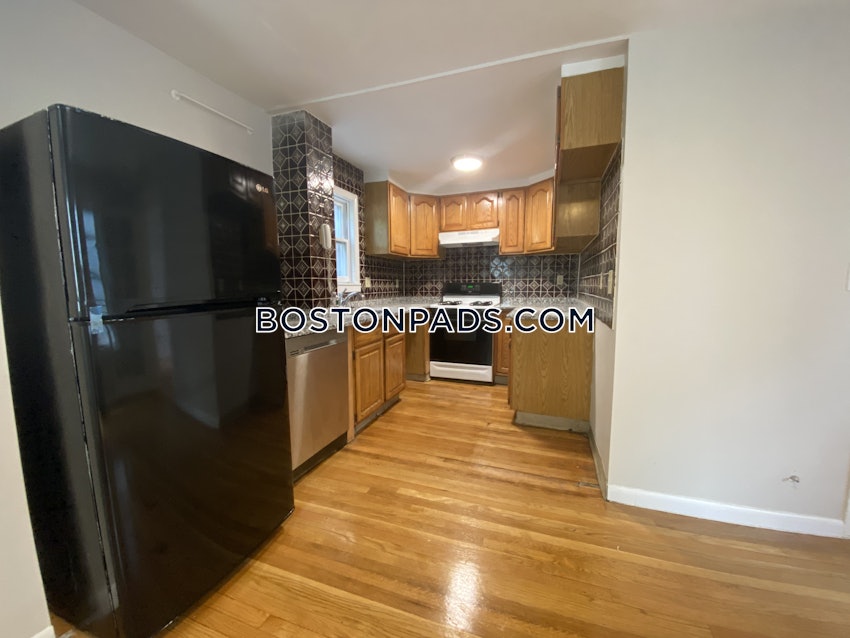 CAMBRIDGE - KENDALL SQUARE - 3 Beds, 2 Baths - Image 27