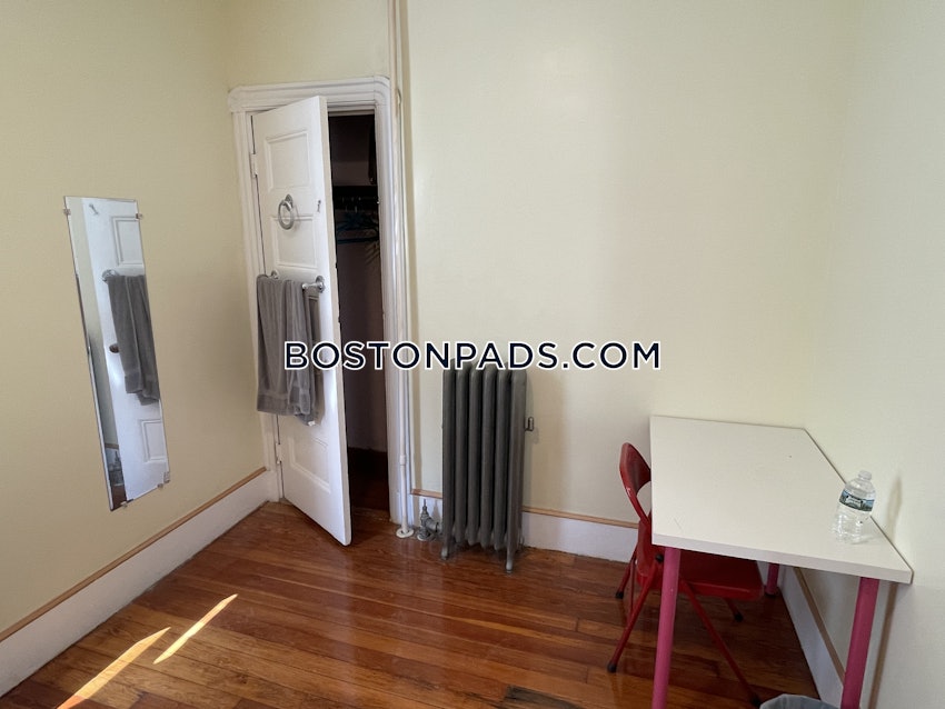 BOSTON - DORCHESTER - SAVIN HILL - 4 Beds, 1 Bath - Image 3