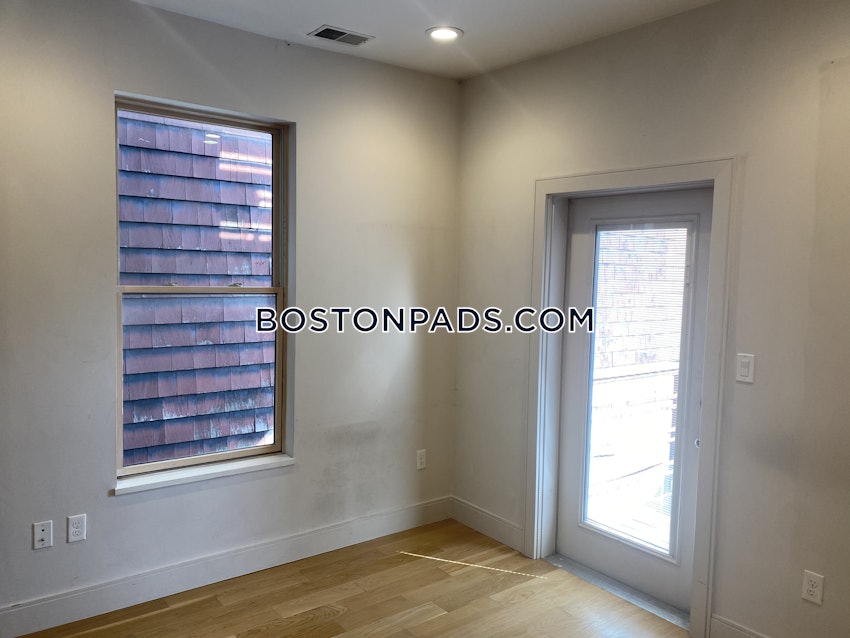 BOSTON - DORCHESTER/SOUTH BOSTON BORDER - 4 Beds, 2 Baths - Image 27