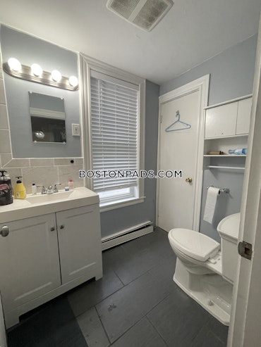 Boston - 5 Beds, 2 Baths