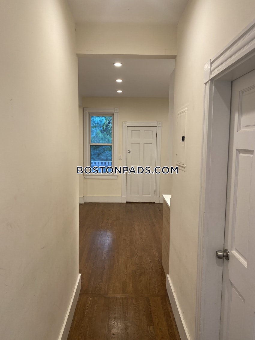 BOSTON - DORCHESTER - SAVIN HILL - 3 Beds, 1 Bath - Image 24