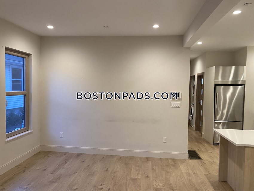 BOSTON - DORCHESTER/SOUTH BOSTON BORDER - 4 Beds, 2 Baths - Image 22