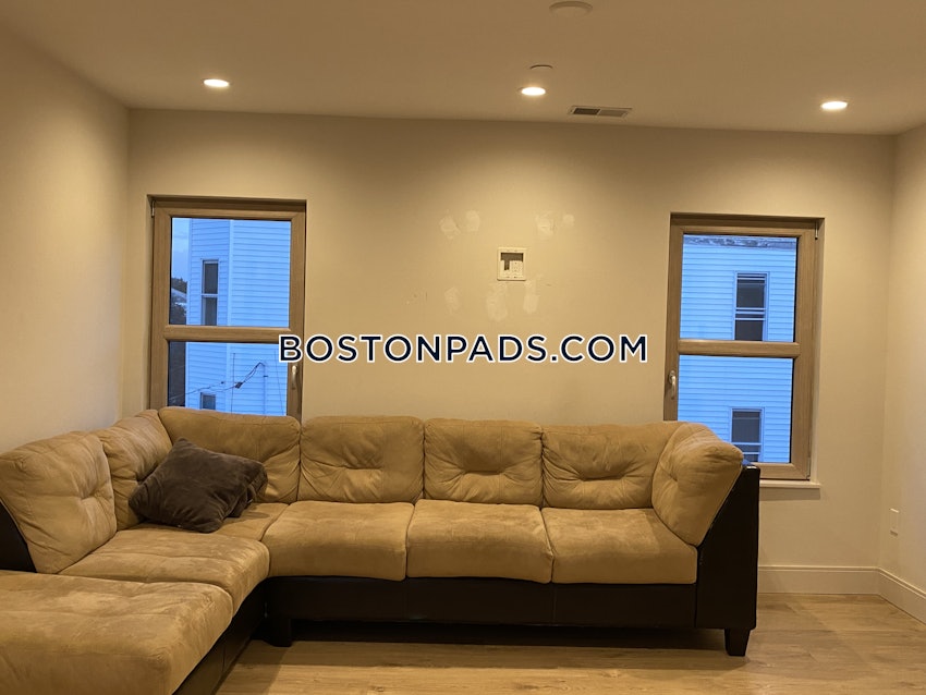 BOSTON - DORCHESTER/SOUTH BOSTON BORDER - 4 Beds, 2 Baths - Image 8