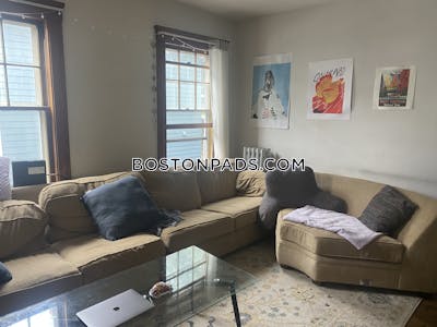 Somerville Apartment for rent 3 Bedrooms 1 Bath  Tufts - $3,825