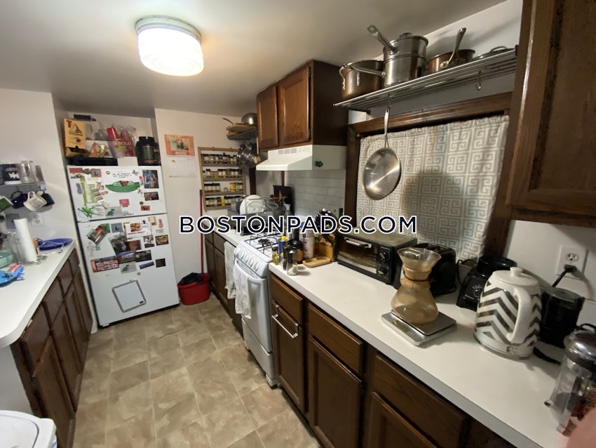 BOSTON - BEACON HILL - 1 Bed, 1 Bath - Image 2