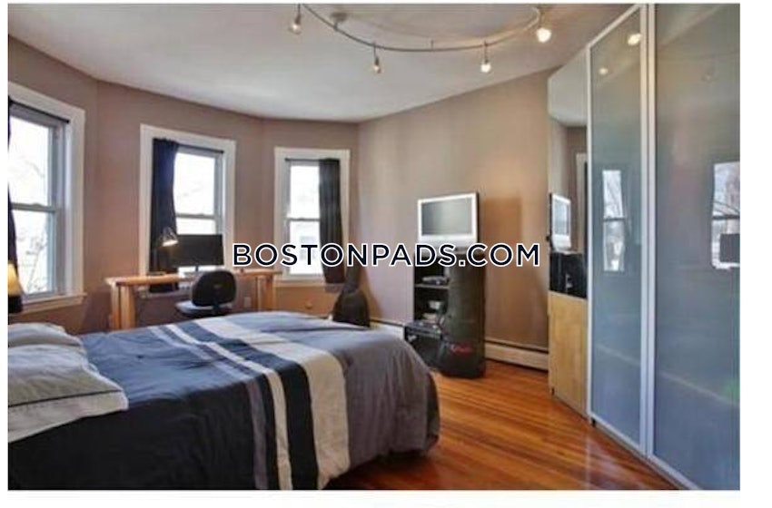 BOSTON - SOUTH BOSTON - ANDREW SQUARE - 3 Beds, 1 Bath - Image 7