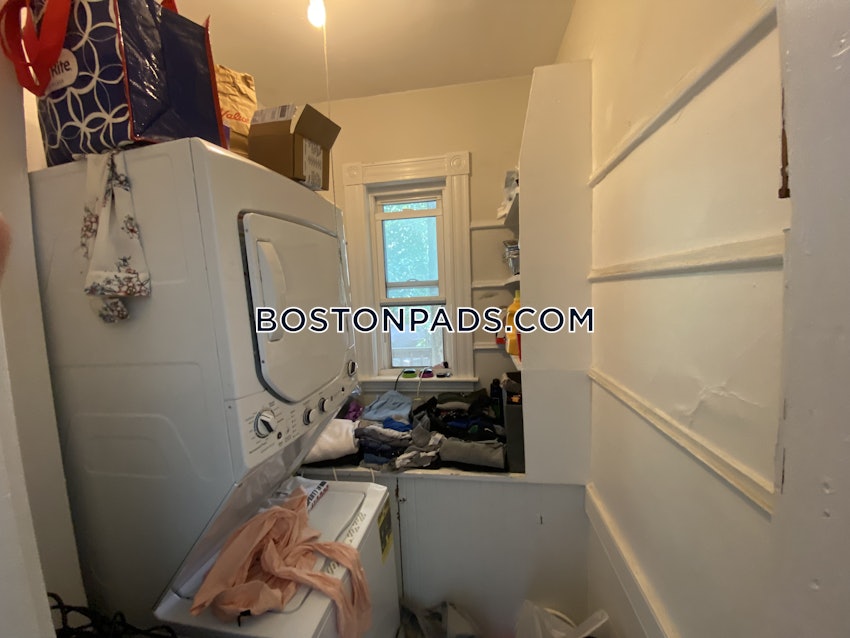 BOSTON - DORCHESTER - UPHAMS CORNER - 3 Beds, 1 Bath - Image 8