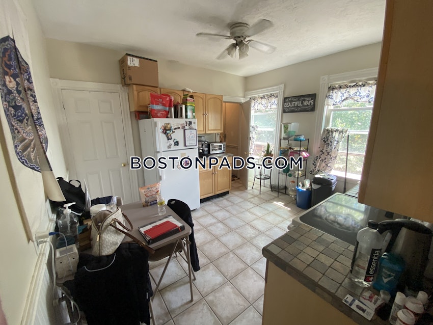 BOSTON - DORCHESTER - UPHAMS CORNER - 3 Beds, 1 Bath - Image 2