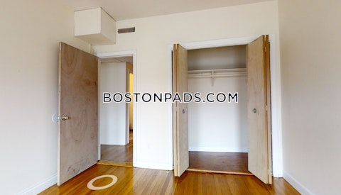 Commonwealth Ave. Boston photo 10