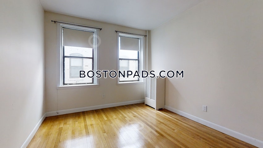 BOSTON - ALLSTON - 3 Beds, 2 Baths - Image 14