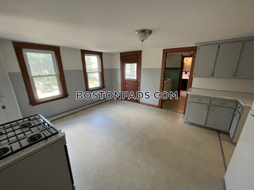 WAKEFIELD - 2 Beds, 1 Bath - Image 8