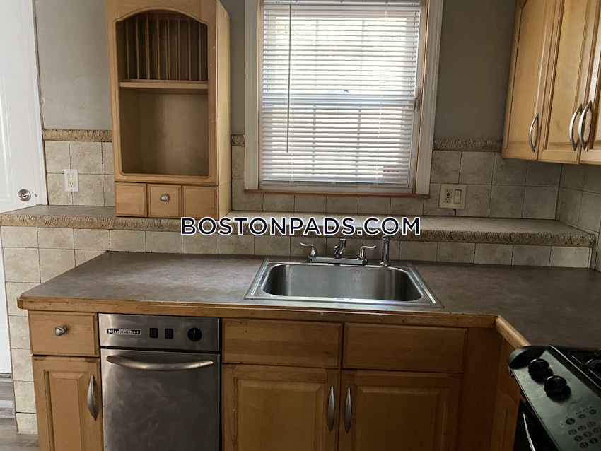 BOSTON - DORCHESTER - UPHAMS CORNER - 3 Beds, 1 Bath - Image 2