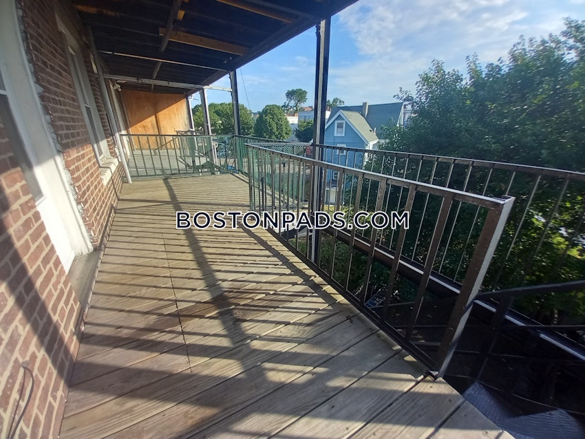 BOSTON - DORCHESTER/SOUTH BOSTON BORDER - 3 Beds, 1 Bath - Image 11